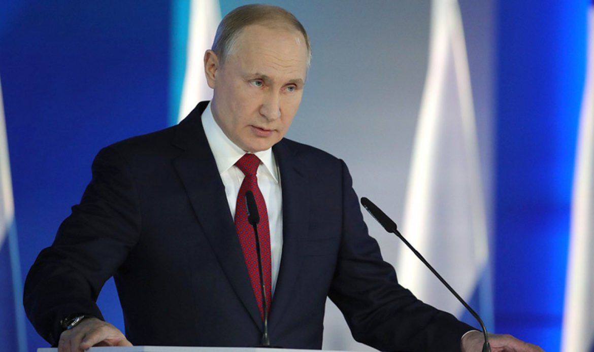 Russia to Allocate 10 Bln Rubles for Extra Payments for Medical Staff Amid COVID-19 Pandemic – Putin