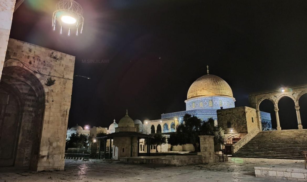 Prayers Resume at Al-Aqsa Mosque in Jerusalem After COVID-19 Closure