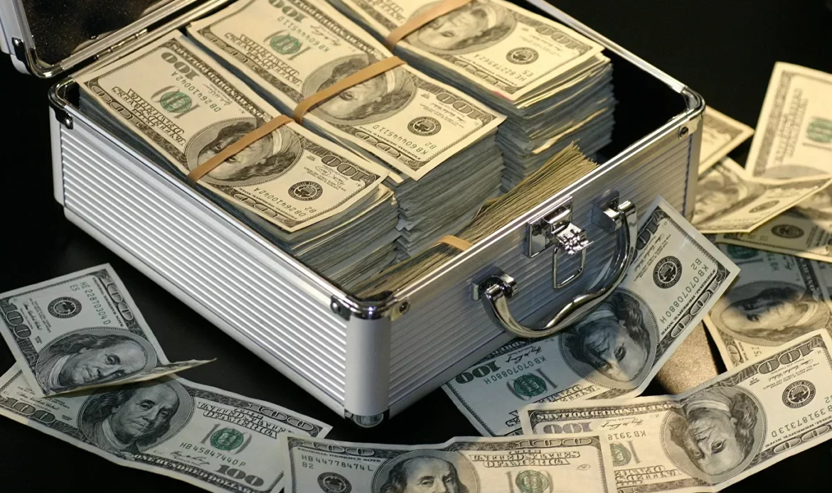 America hit by the worst inflation in 40 years: who is the winner?