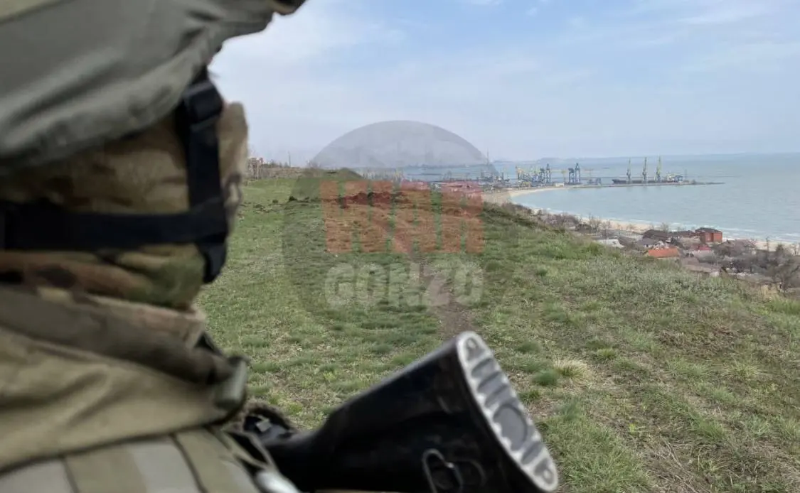 First footage from seaport of Mariupol: Russian forces gained strategic position, secure evacuation of international crews