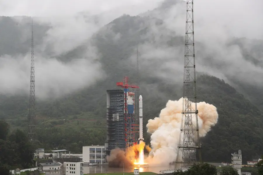 China develops de-orbiting sail to manage space debris