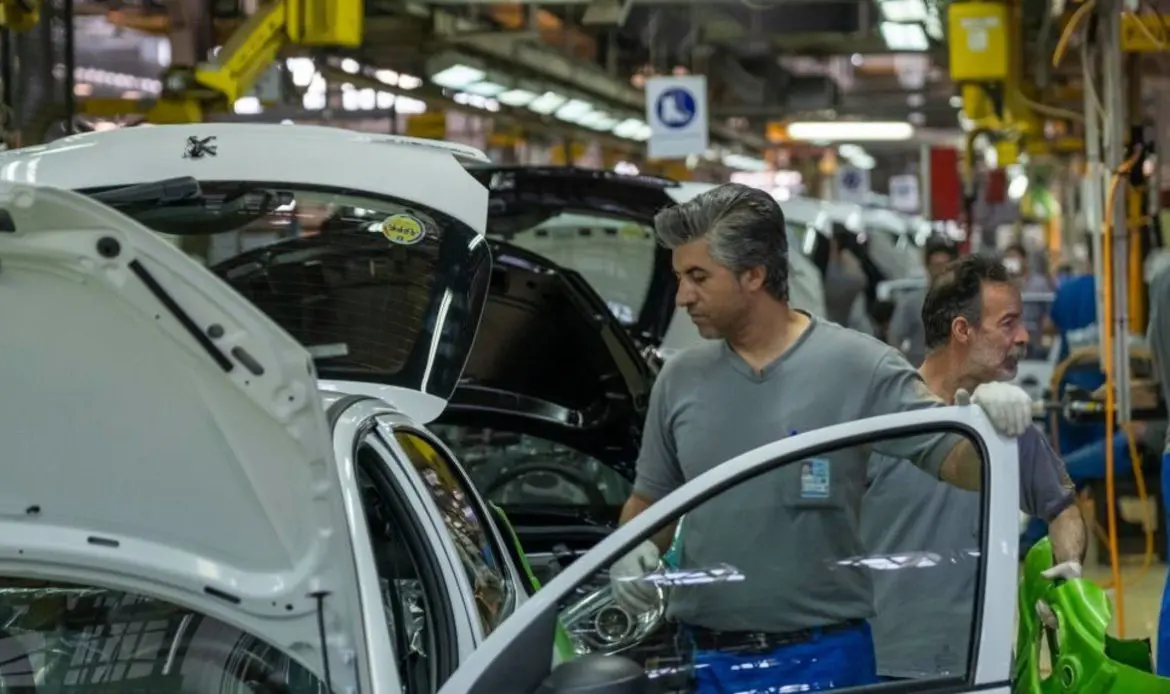 Iran mulling joint car production with Russia – ambassador.