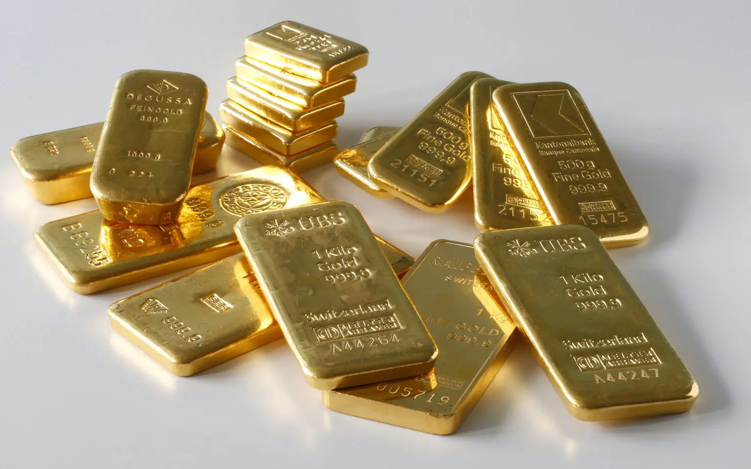 Switzerland boosts gold imports from Russia despite sanctions – media