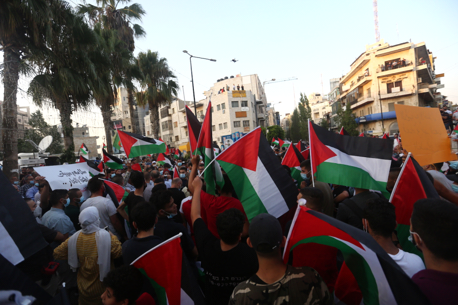 Proposed ban of Palestinian flag an Israeli attempt to deny Palestinians right to express collective identity