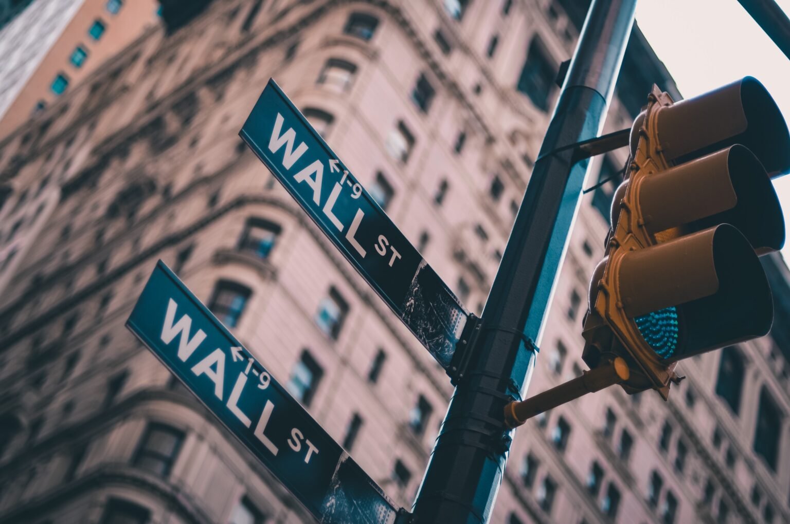 Wall Street is wrong: Former Pimco chief economist Paul McCulley predicts rate hikes will end next month