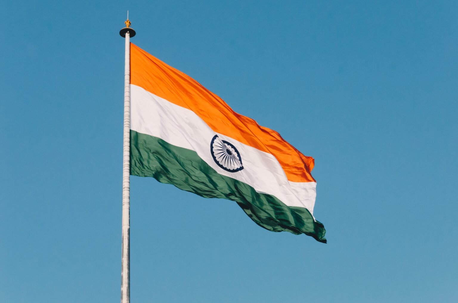 India’s central bank holds rate steady in surprise move; Asia markets fall as investors brace for slowing U.S. growth