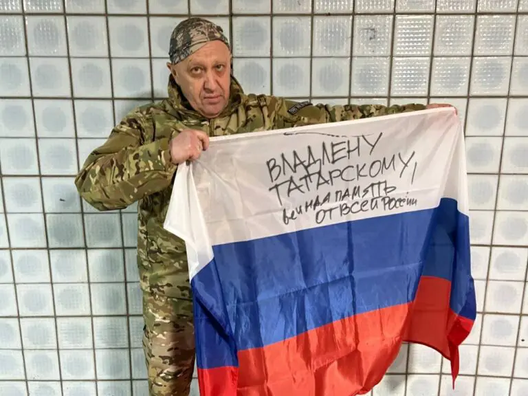 Military Overview Russian flag Raised Over-Bakhmut