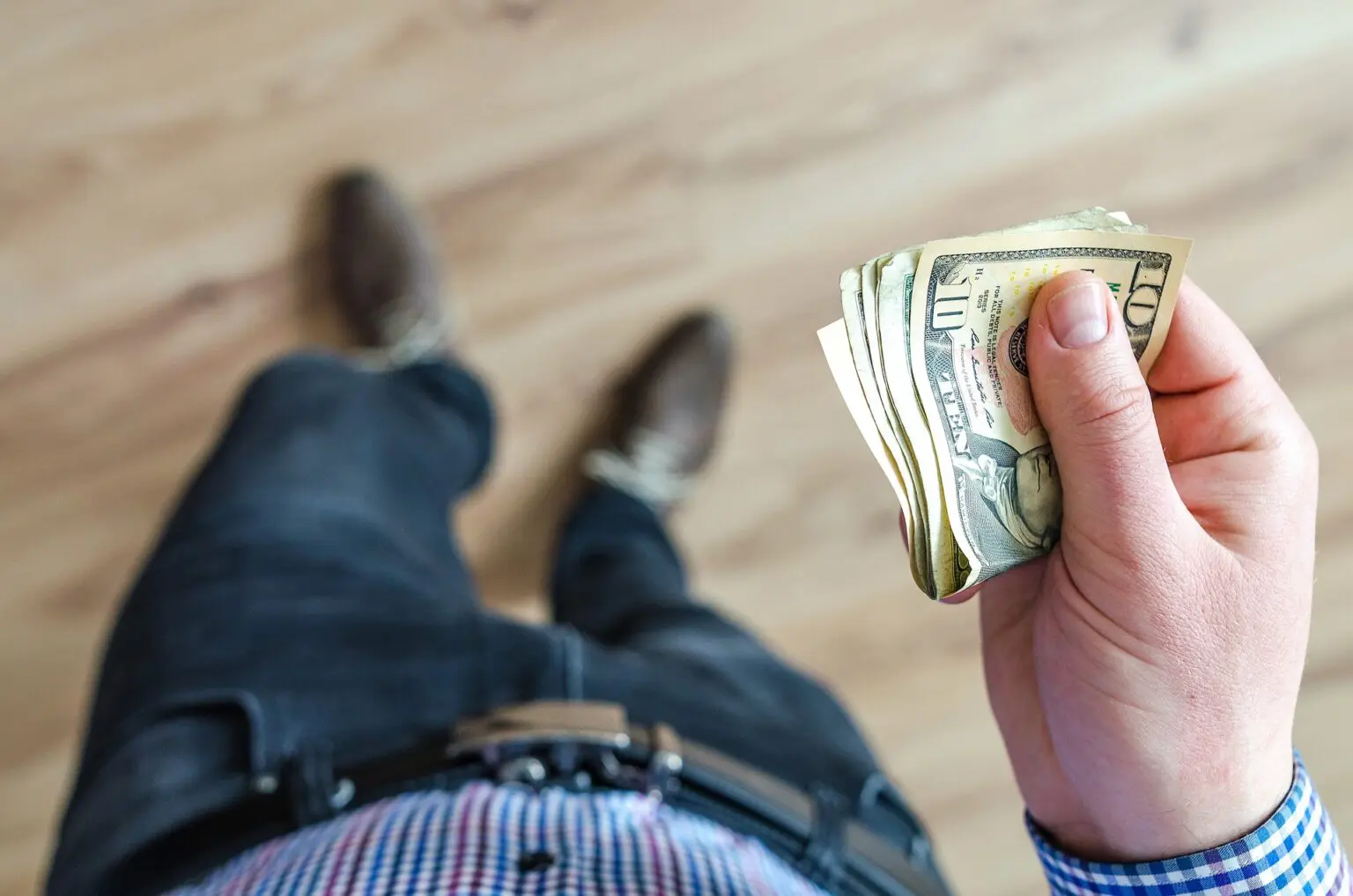 After the US House of Representatives approved raising the public debt ceiling, where will America get funds to cover the deficit?