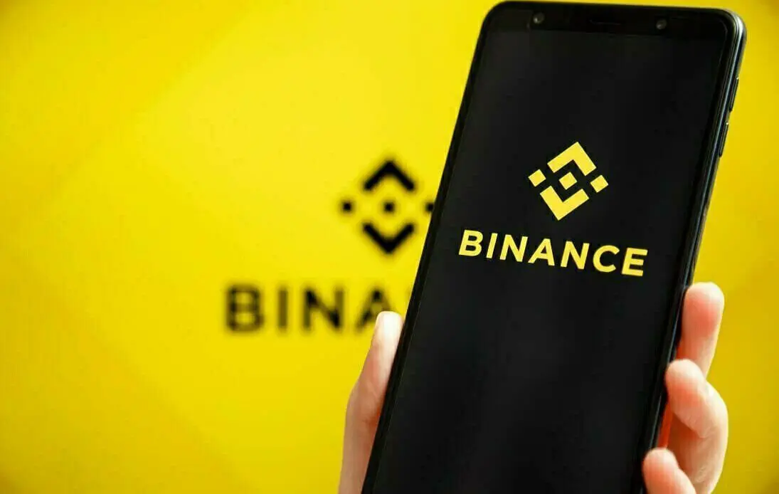 Binance Shifts $4.4 Billion in Bitcoin as Crypto Exchange Temporarily Pauses BTC Withdrawals – What’s Going On?