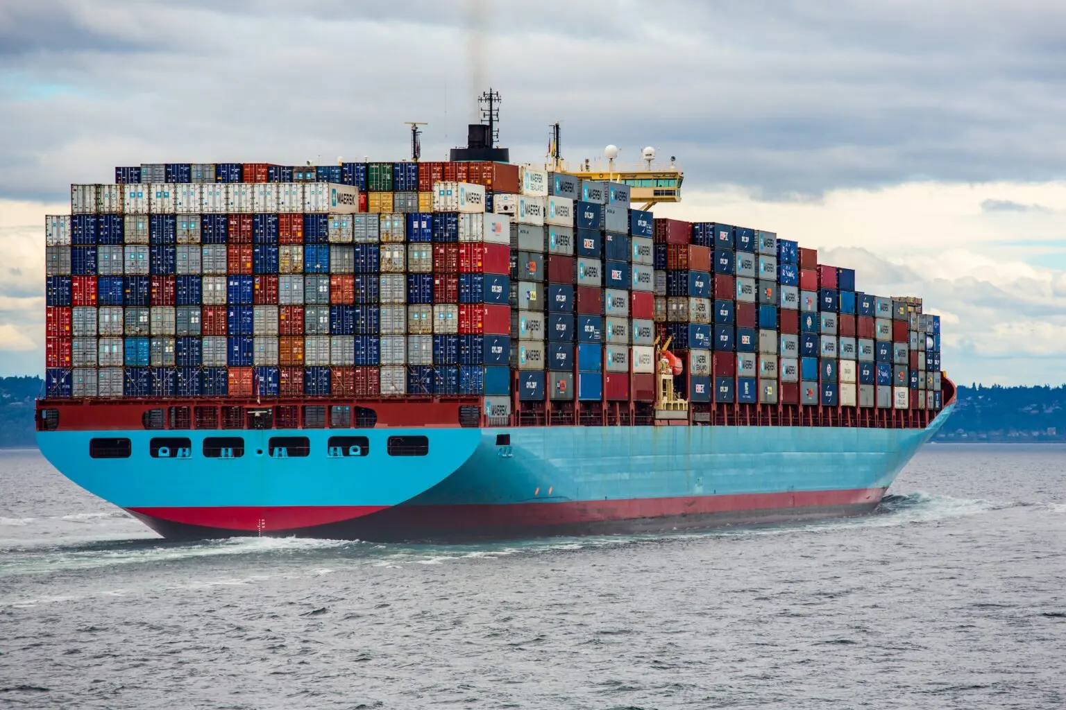 Russia-China trade nears benchmark
