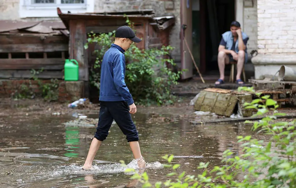 About 2,700 houses flooded after Kakhovka HPP’s dam collapse, 1,300 people evacuated