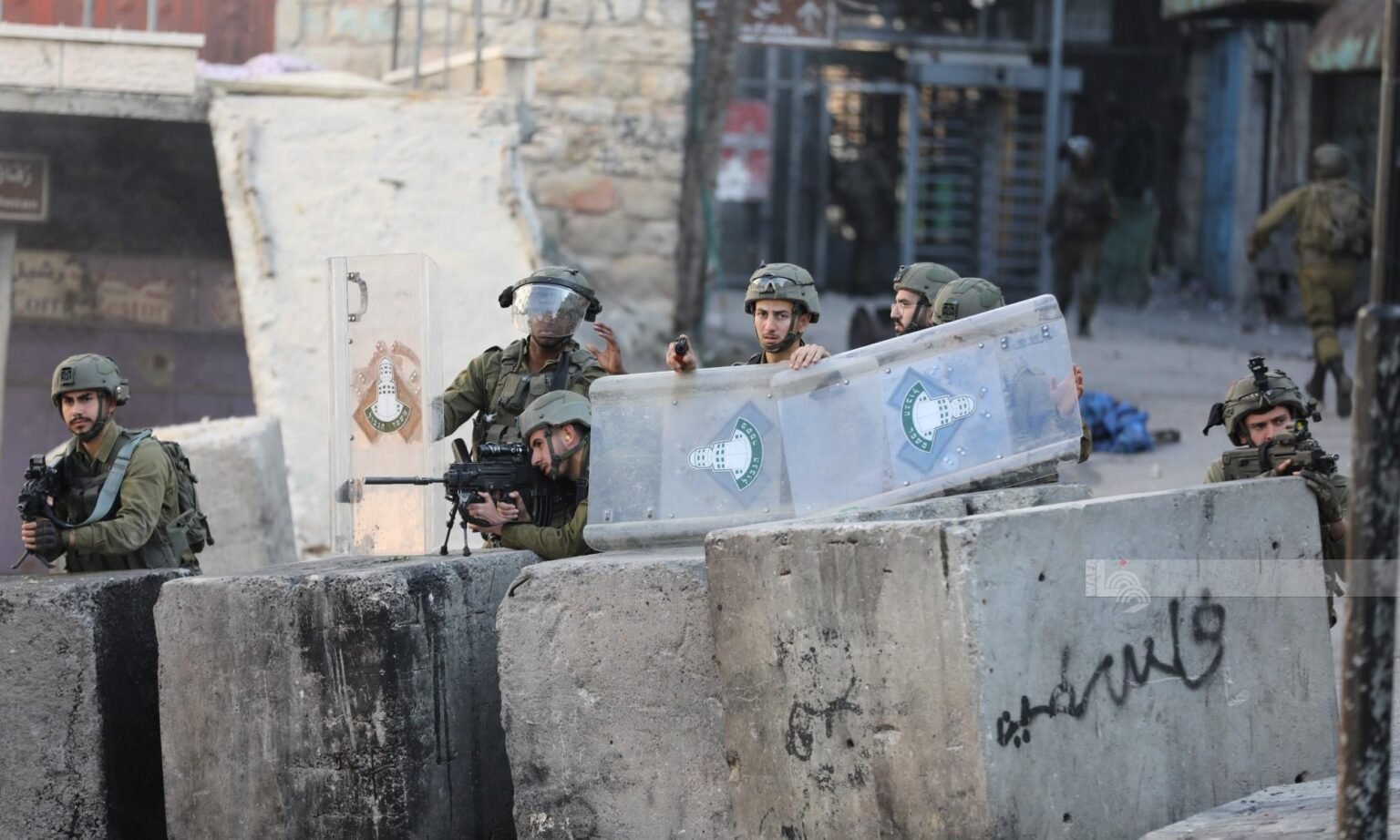 Israeli forces shoot, detain Palestinian near Tulkarm