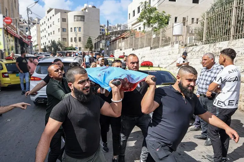 Israeli forces kills two Palestinians in Nablus, injuring 2 others