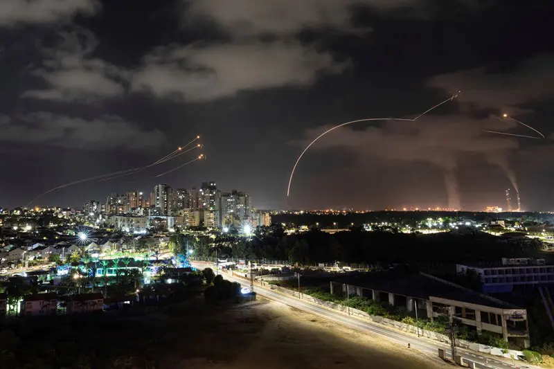 Gaza launches rockets toward envelope settlements