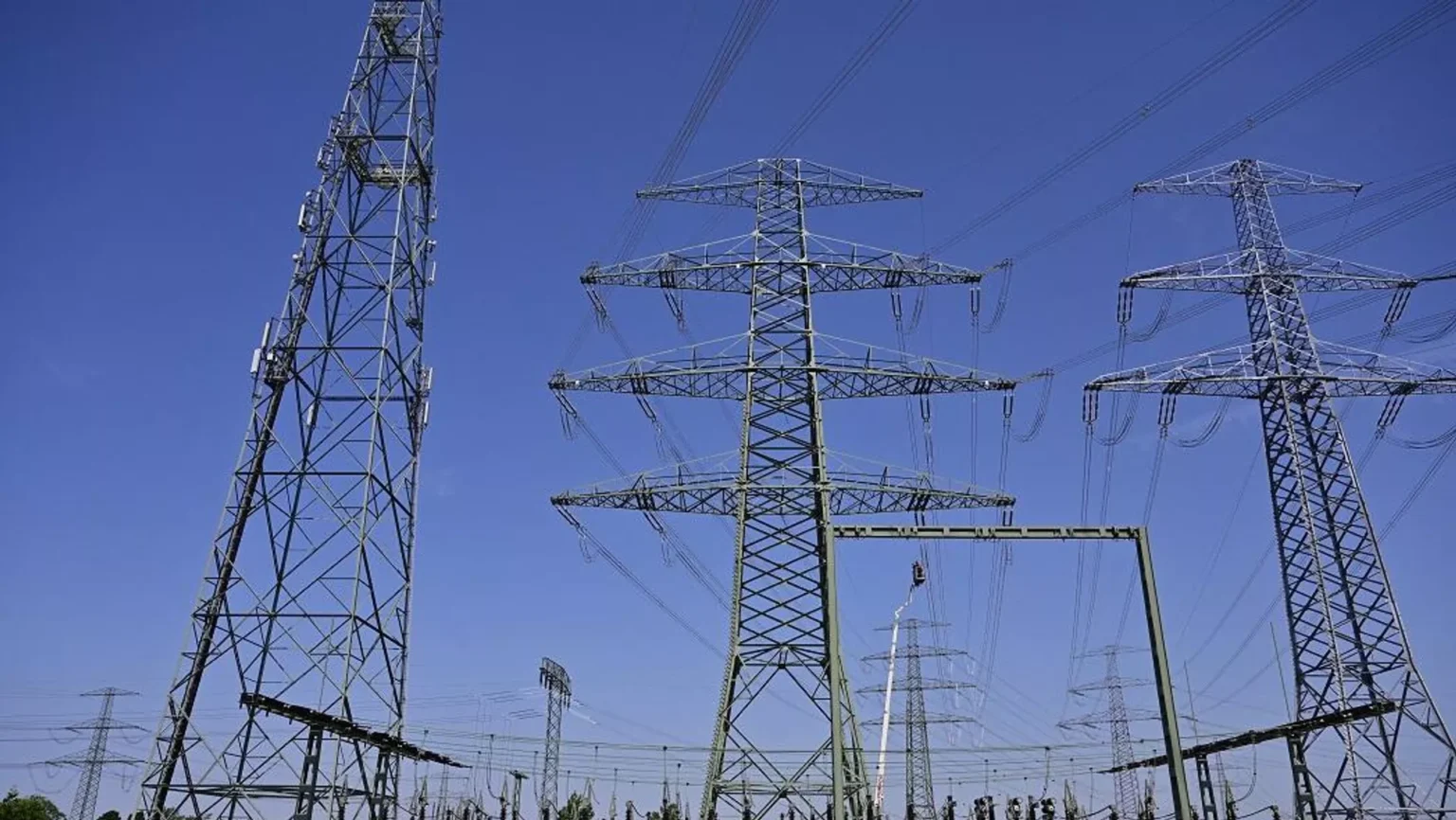 Jordan: Electricity interconnection with Iraq will start in August