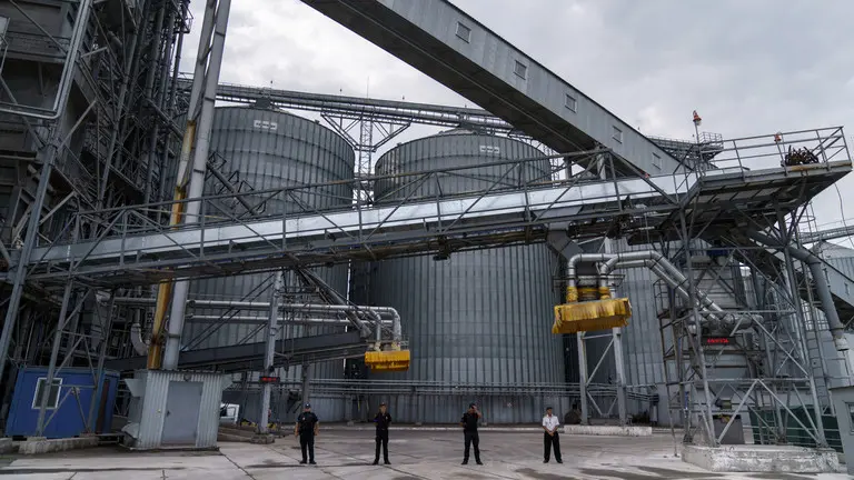 Kremlin doubles down on grain deal