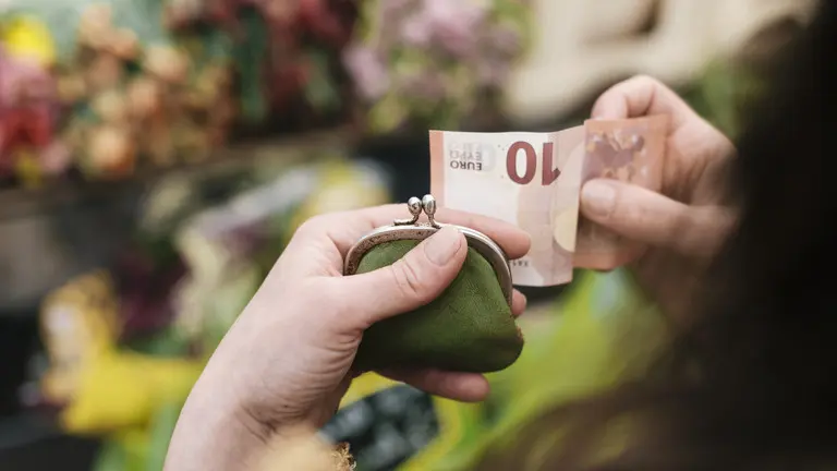 EU state wants to enshrine ‘right to cash’ in constitution