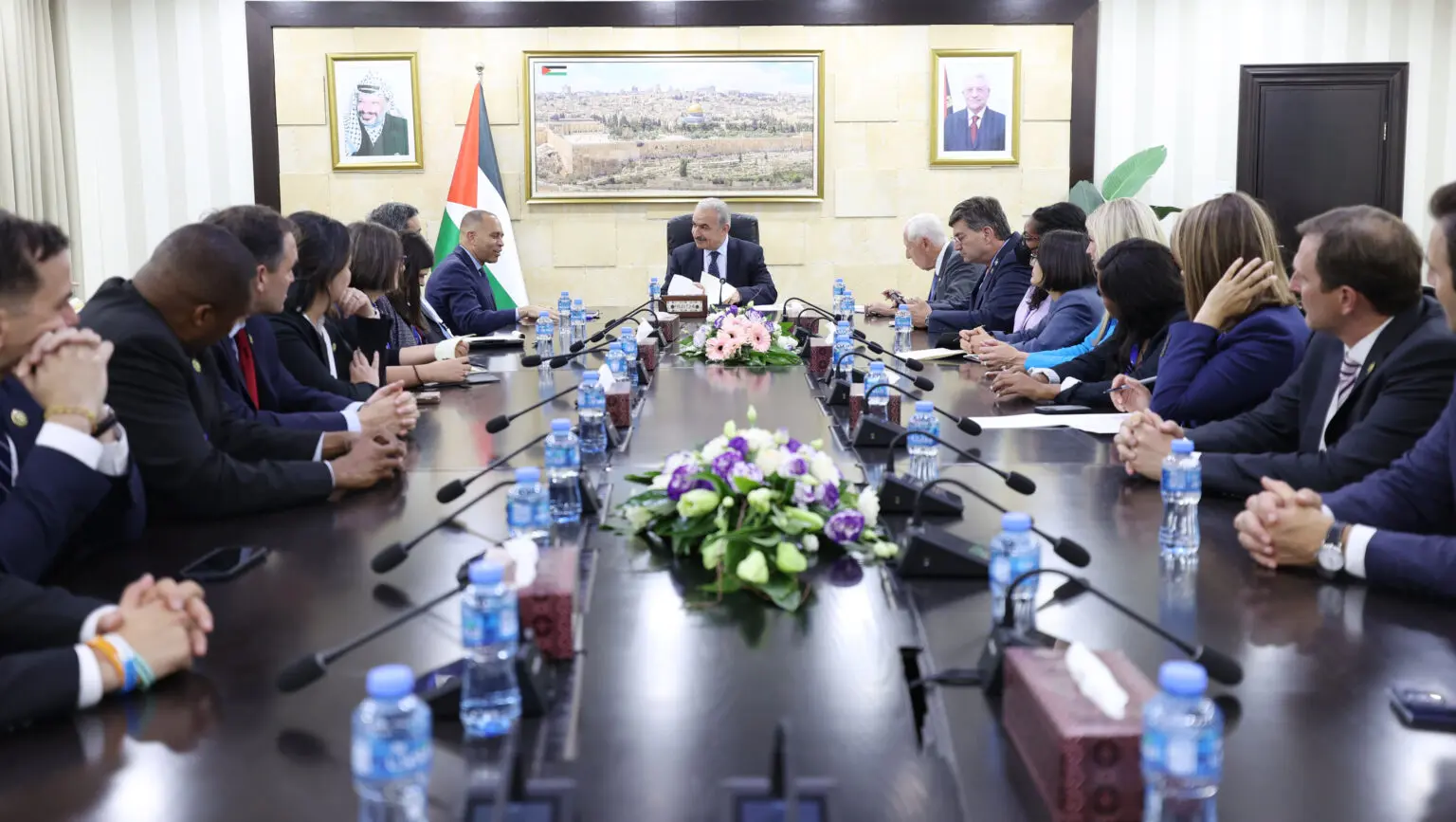 PM calls on US to recognize Palestine during meeting US Congress members