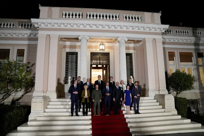 Romania ‘stands with Ukraine’ in negotiations for EU membership