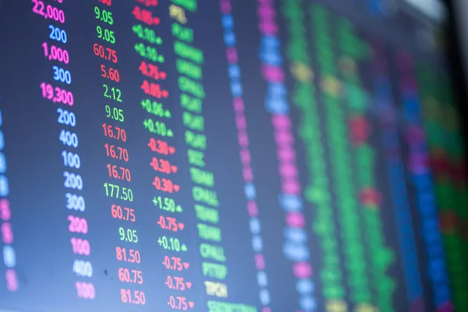 Closing bell: Saudi main index slips to close at 11,215