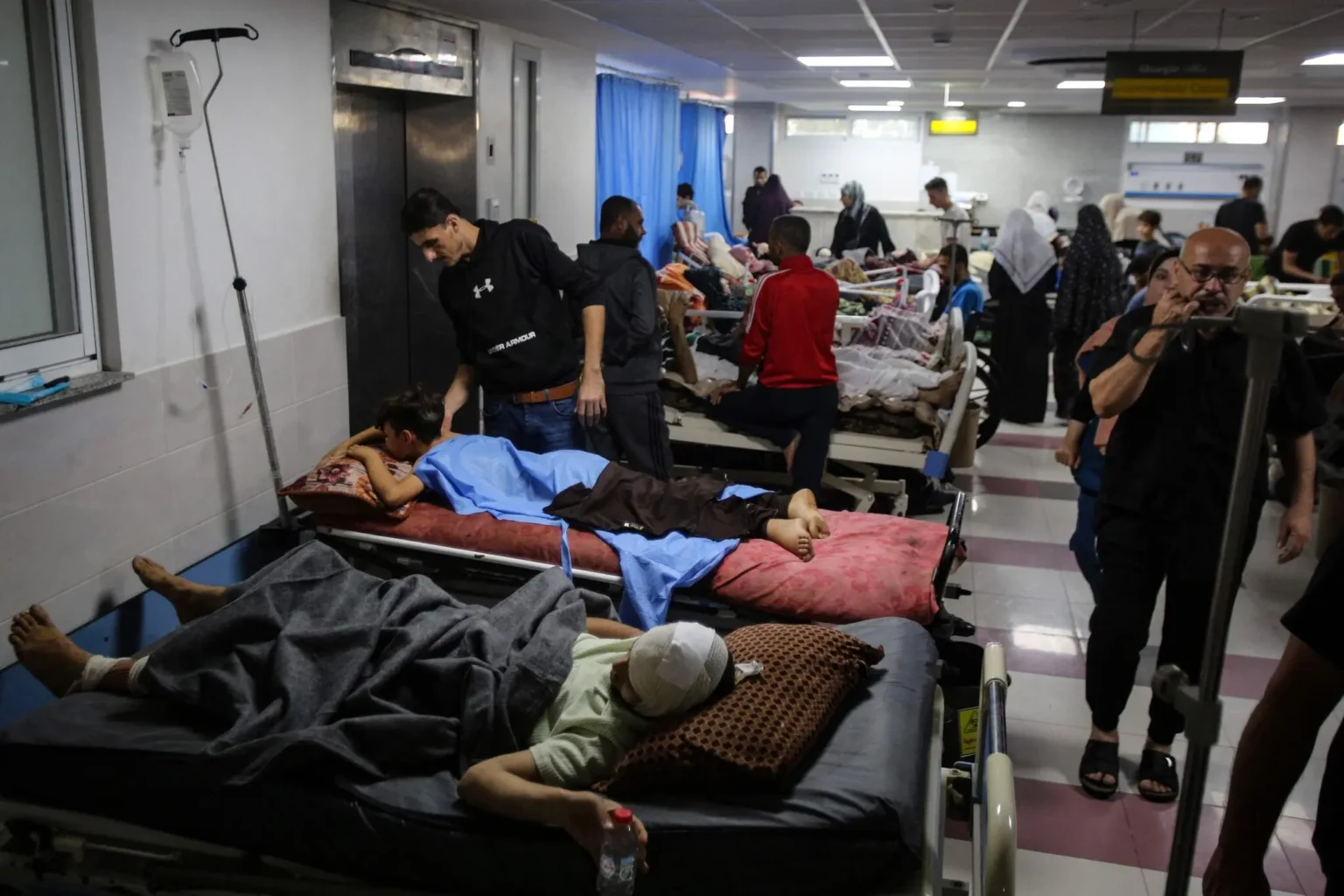 Al-Shifa hospital currently housing almost 9,000 people, Gaza officials say