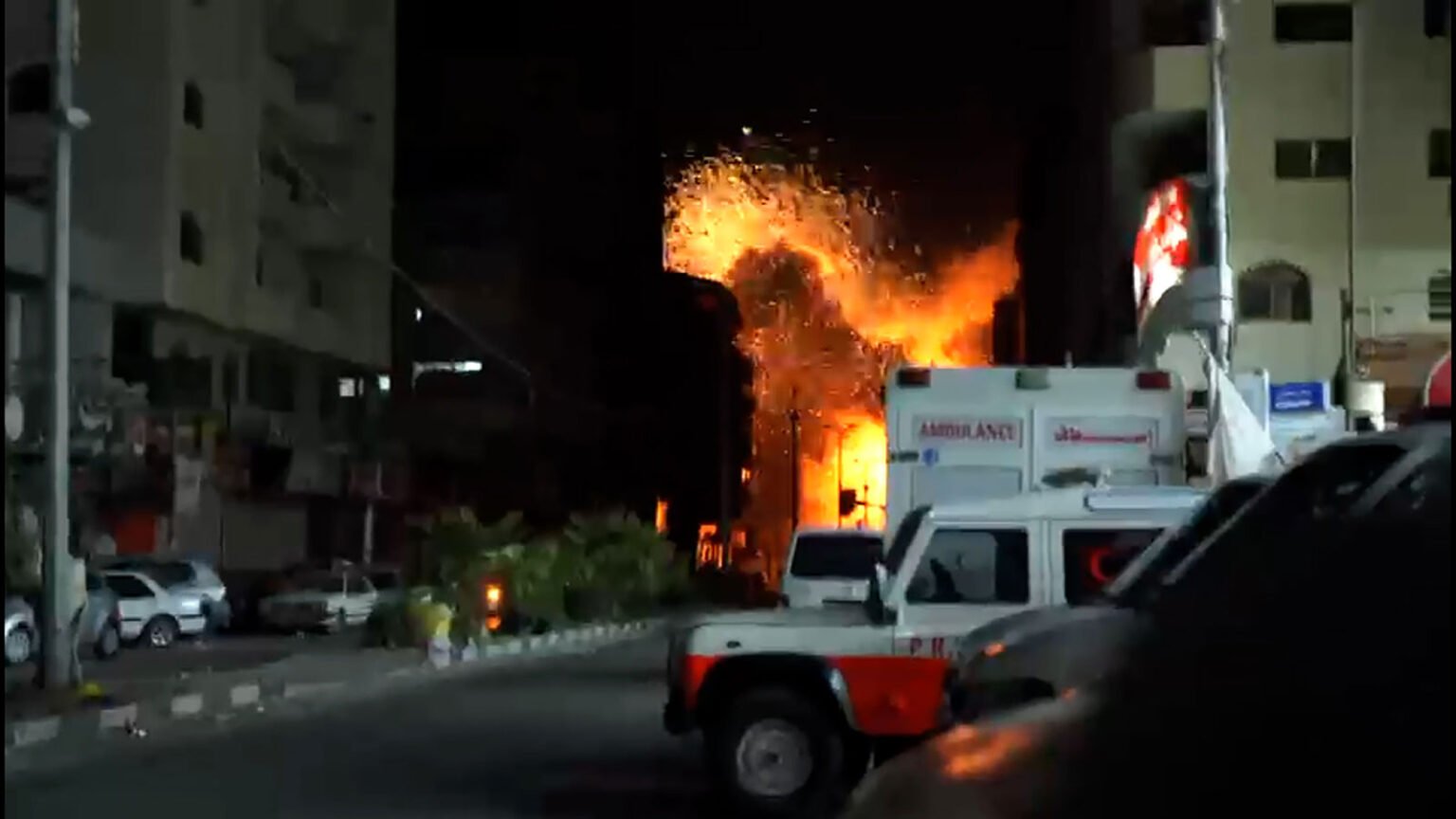 All roads to al-Quds Hospital closed