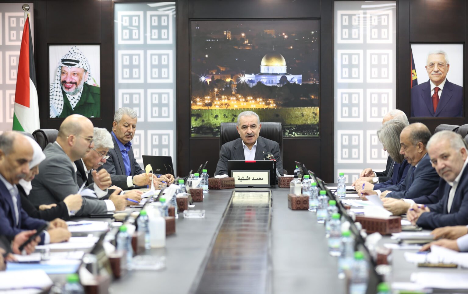 In an emergency session, cabinet decides on austerity measures to face the developments