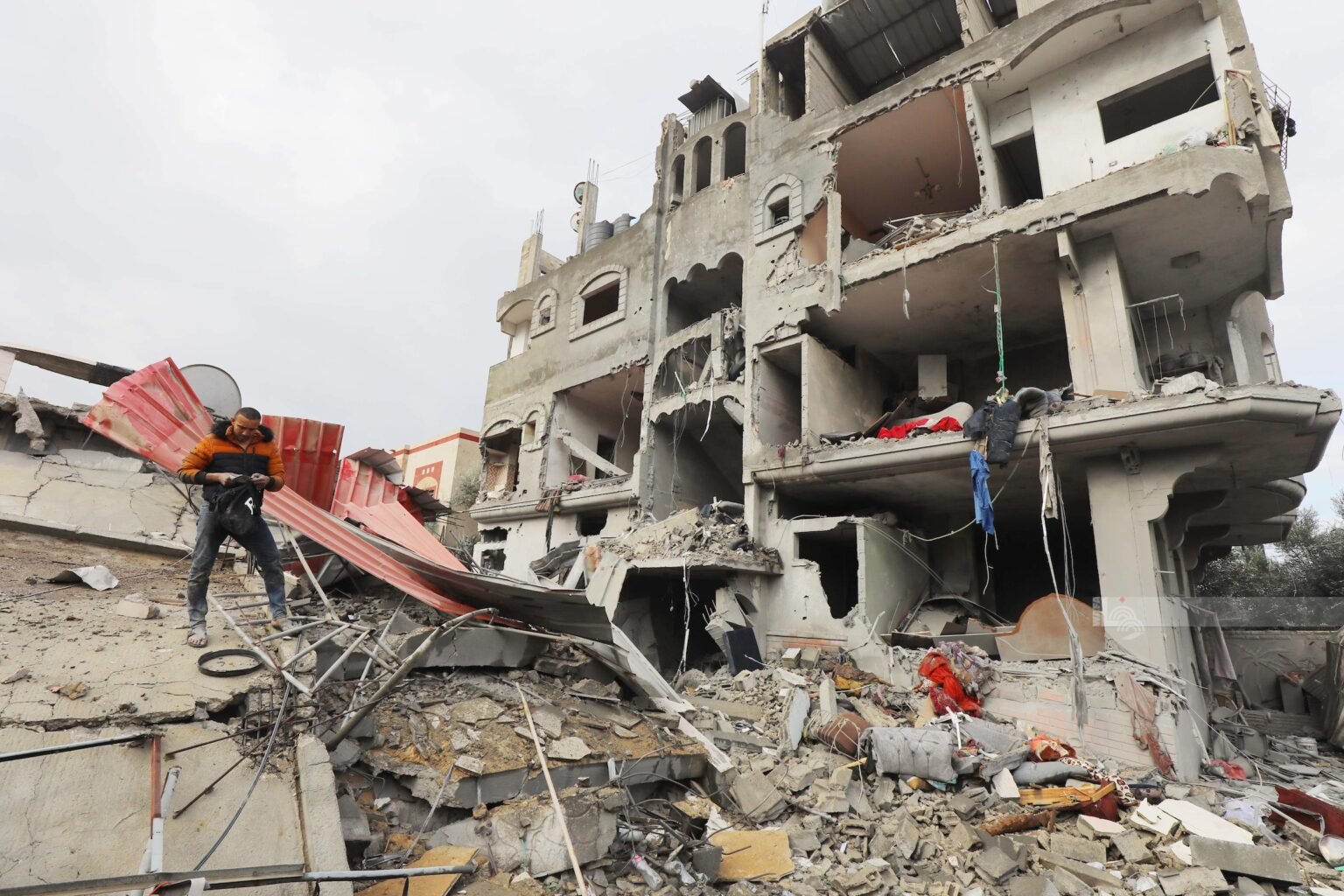 Two Palestinians killed in Israeli gunfire in Fawar refugee camp