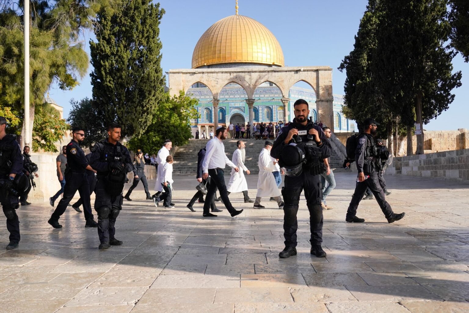 Israeli settlers storm Jerusalem’s al-Aqsa mosque compound