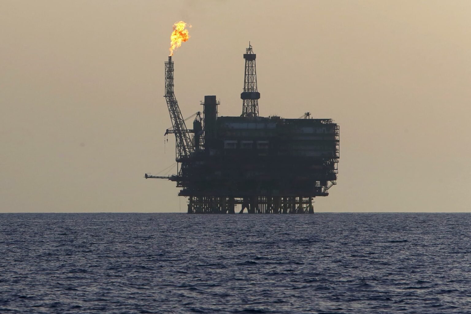 Dragging out Middle East conflict could cause sharp rise in oil prices — investor
