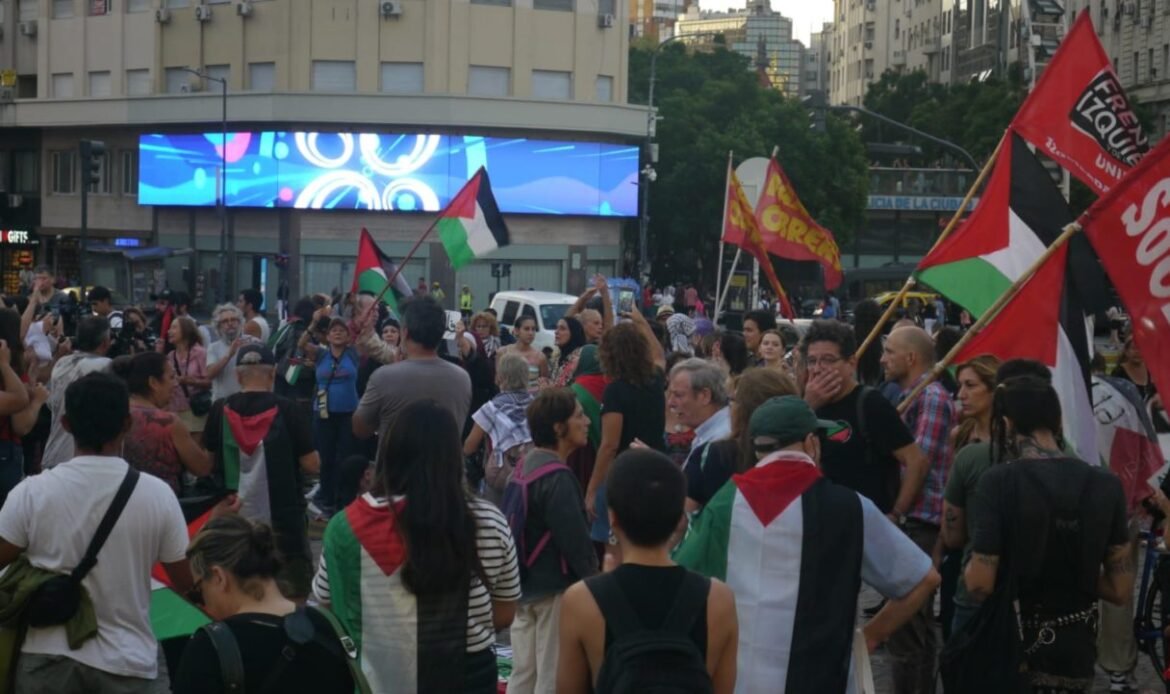 Mass Rally in Argentina in protest against Israeli war on Gaza
