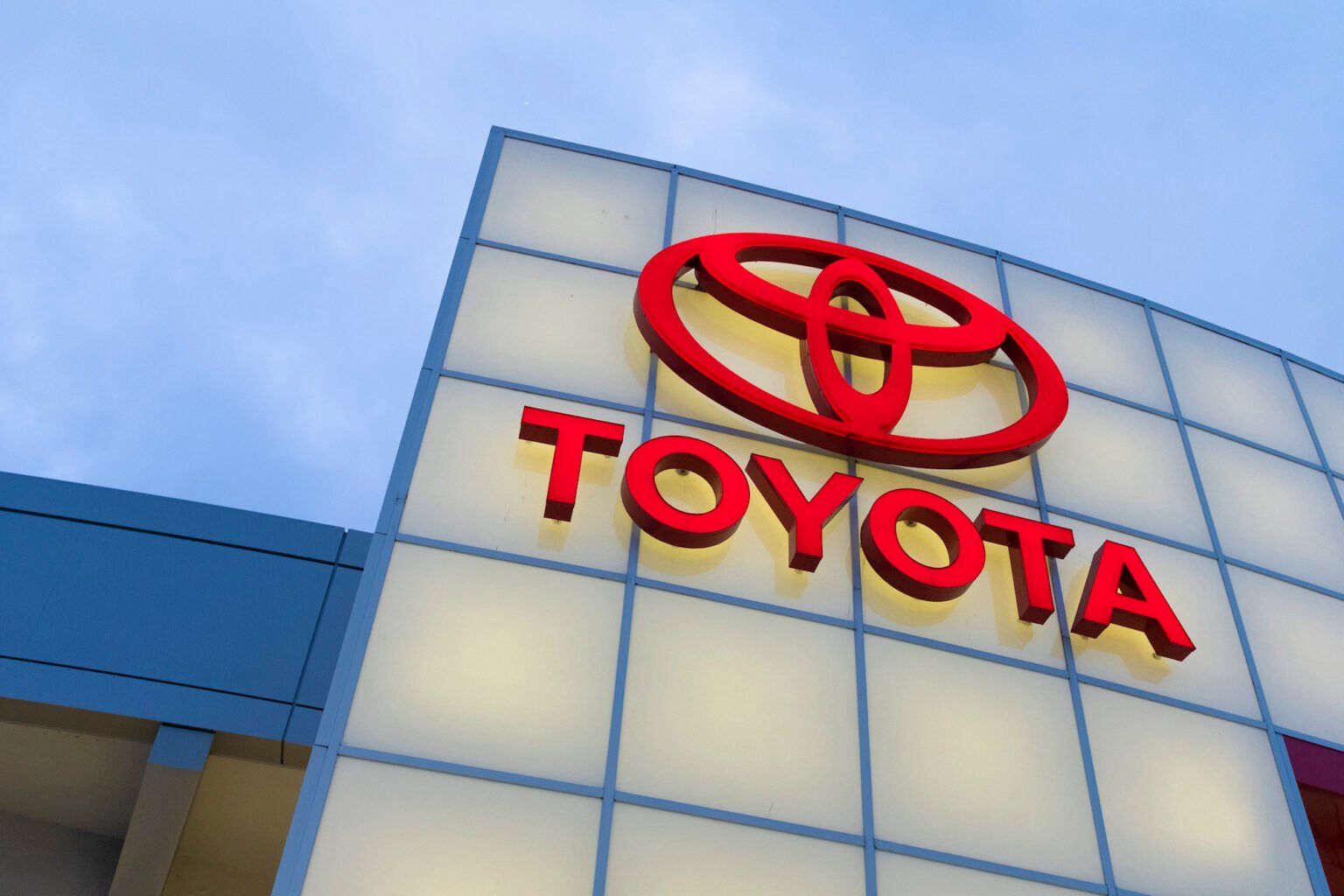 Japan officials visit Toyota HQ over testing scandal