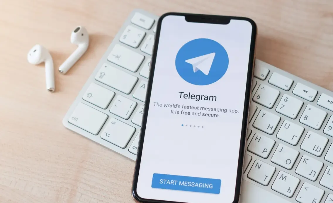 Macron invited Telegram CEO to move company to Paris
