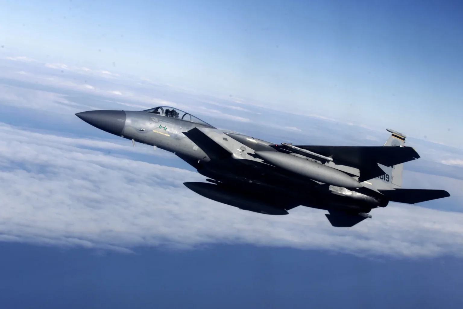 US Forces Bolster Presence in the Middle East: 12 F-15 Jets Head to the Region US Forces Bolster Presence in the Middle East