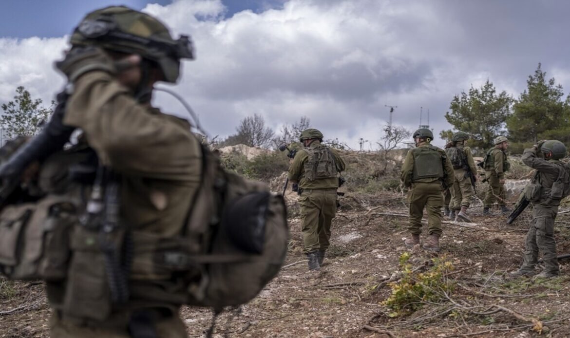 Israeli Army Announces the Death of 3 Soldiers in Beit Hanoun, Northern Gaza Strip Israeli Army Announces the Death of 3 Soldiers in Beit Hanoun, Northern Gaza Strip