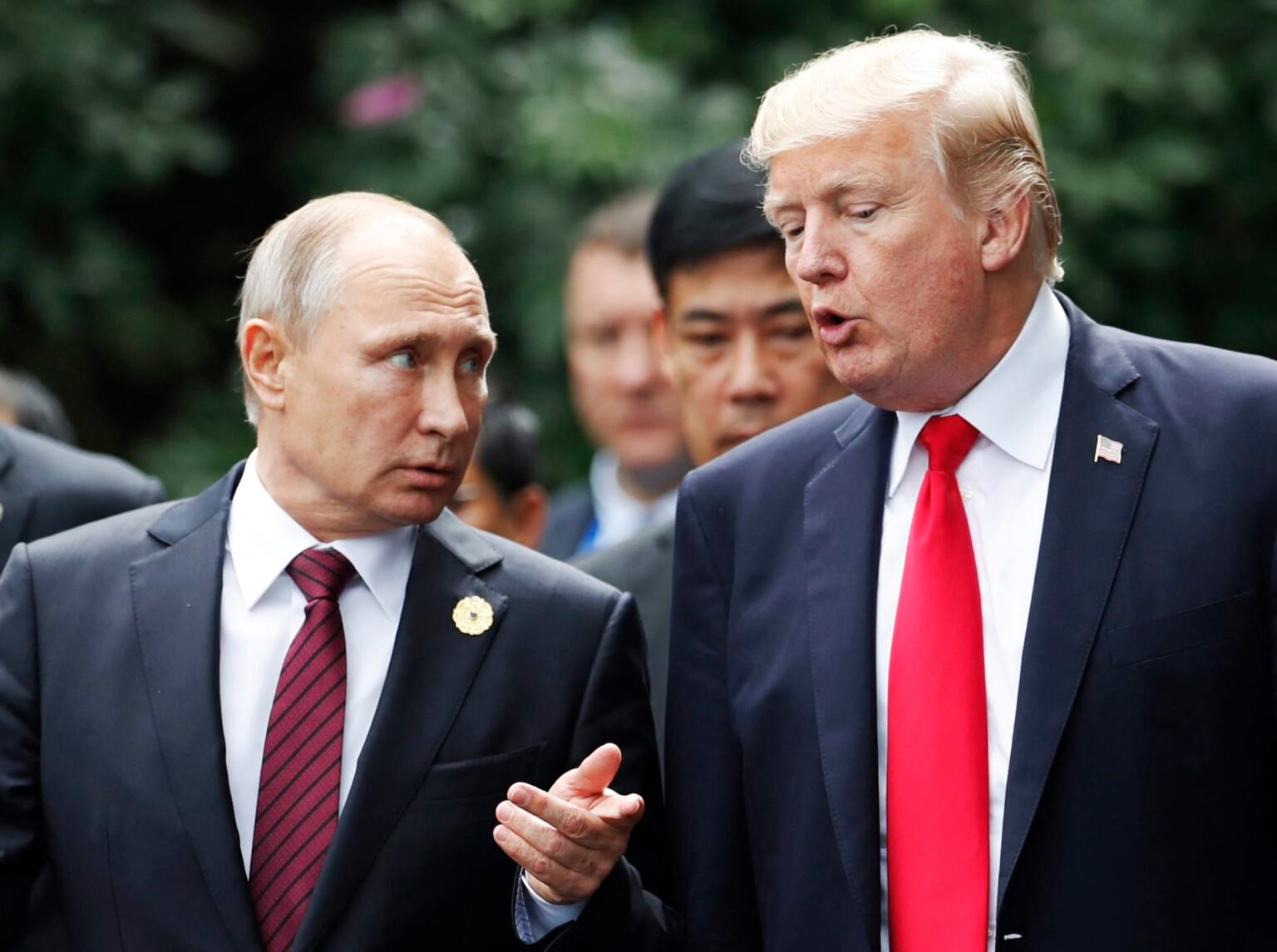 Trump says Russia has ‘the cards’ in Ukraine talks