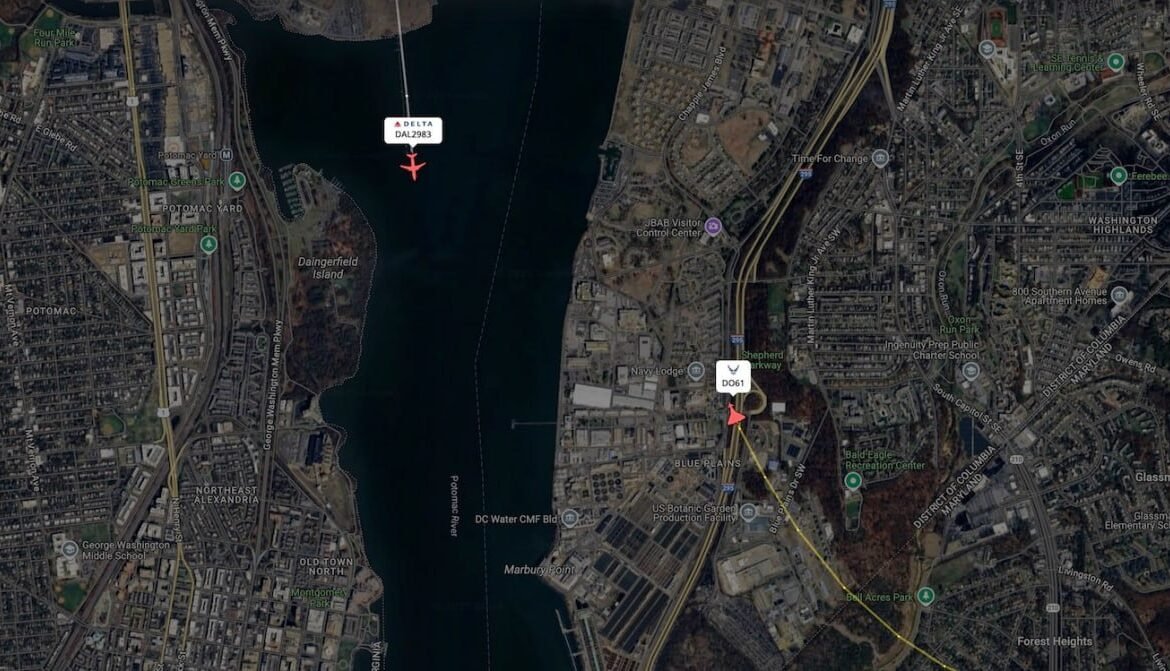 Passenger Jet Almost Collides with Fighter Plane Near Reagan Airport